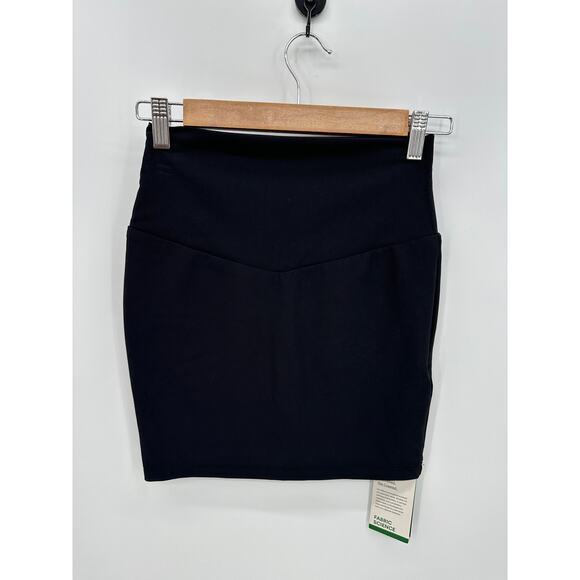 Halara Women Small Patitoff Flow Mini Skort NWT Ribbed Stretch Waist Nylon - Picture 1 of 8